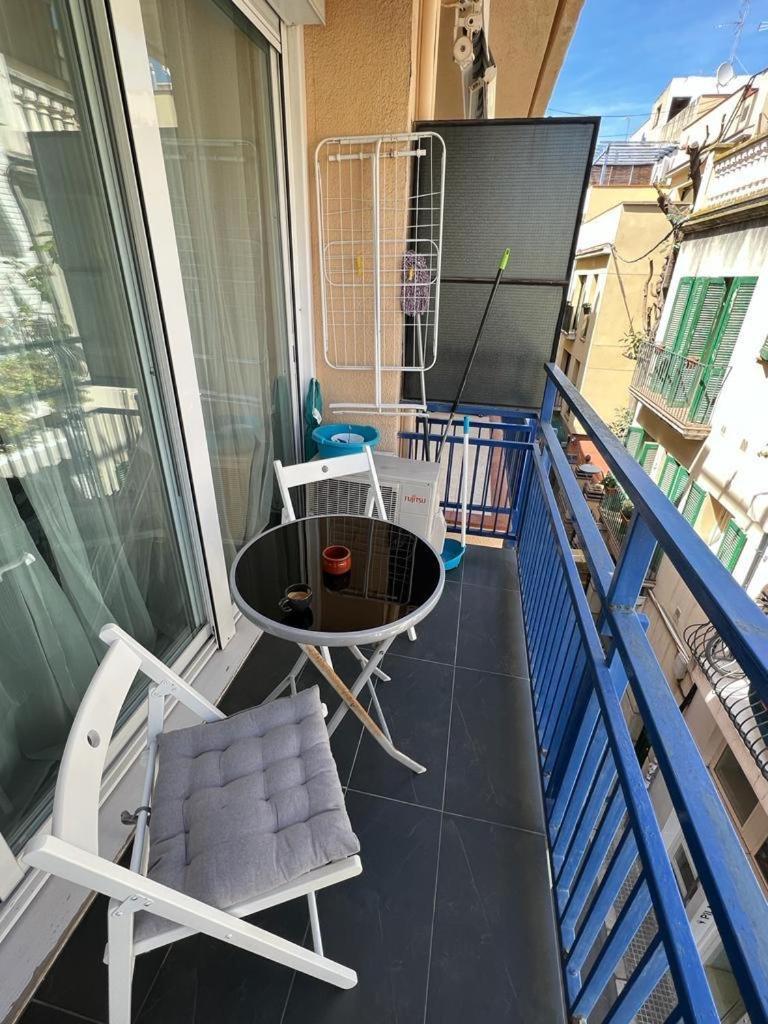 Sunny Flat In Sitges 30 Seconds To Beach, Balcony & Sea Views! Экстерьер фото