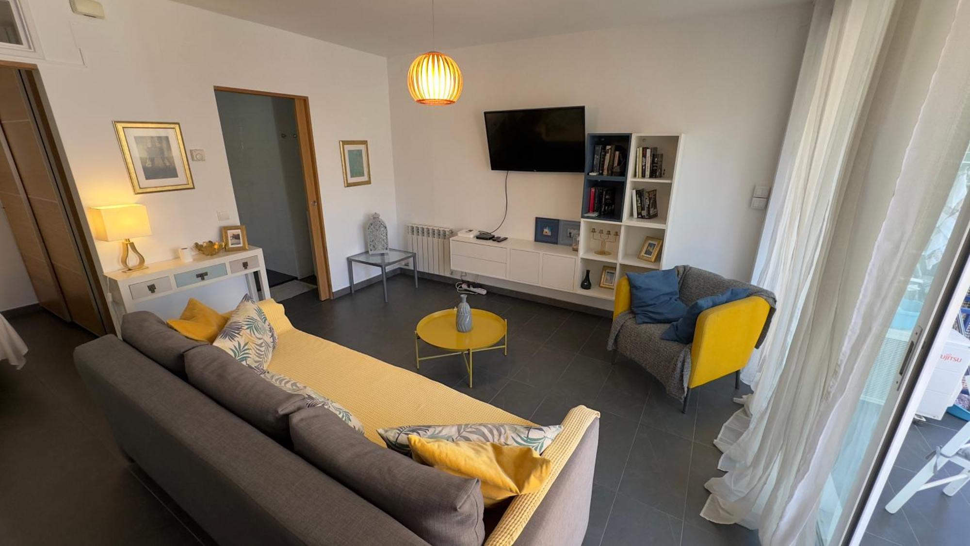 Sunny Flat In Sitges 30 Seconds To Beach, Balcony & Sea Views! Экстерьер фото