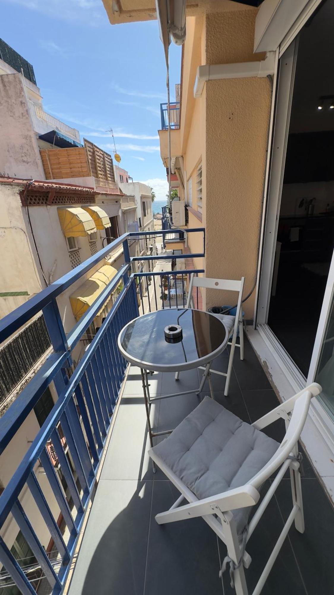 Sunny Flat In Sitges 30 Seconds To Beach, Balcony & Sea Views! Экстерьер фото
