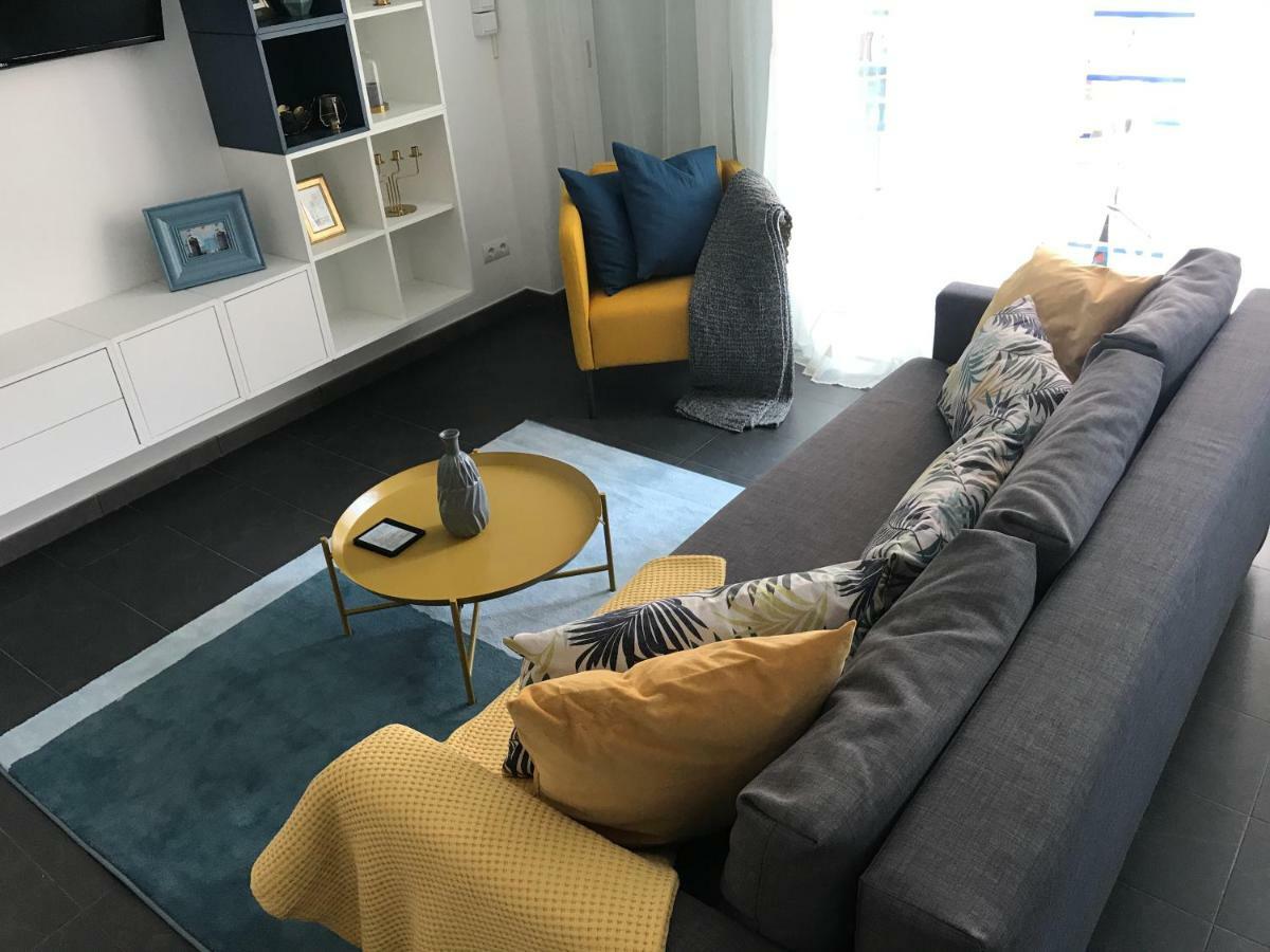 Sunny Flat In Sitges 30 Seconds To Beach, Balcony & Sea Views! Экстерьер фото